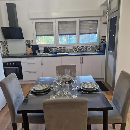 בית נופש Baie Du Mont Saint Michel, Petite Maison Neuve