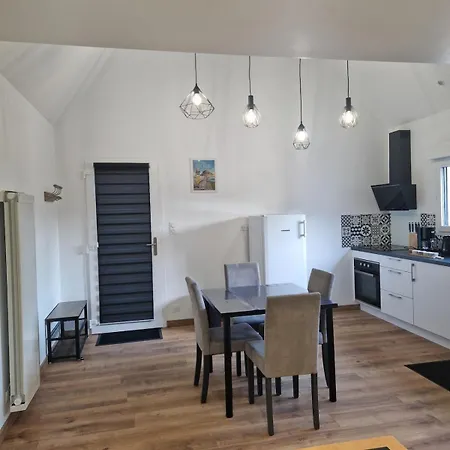 בית נופש Baie Du Mont Saint Michel, Petite Maison Neuve *