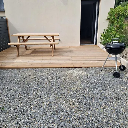 Baie Du Mont Saint Michel, Petite Maison Neuve * بونتورسون