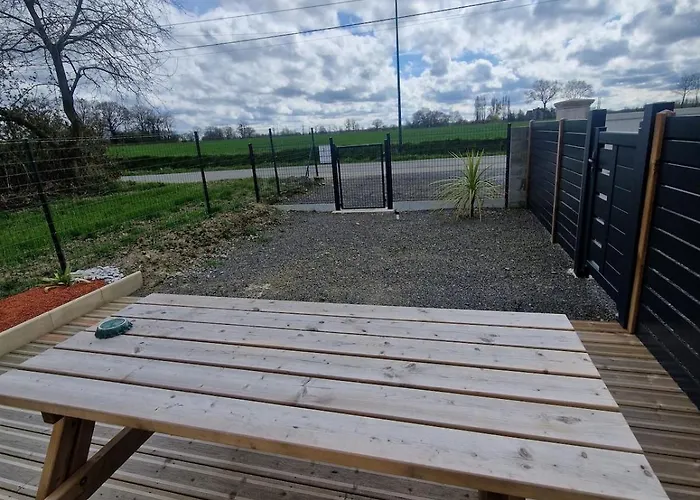 Baie Du Mont Saint Michel, Petite Maison Neuve * 蓬托尔松