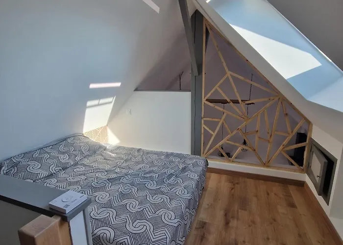 Baie Du Mont Saint Michel, Petite Maison Neuve * 蓬托尔松